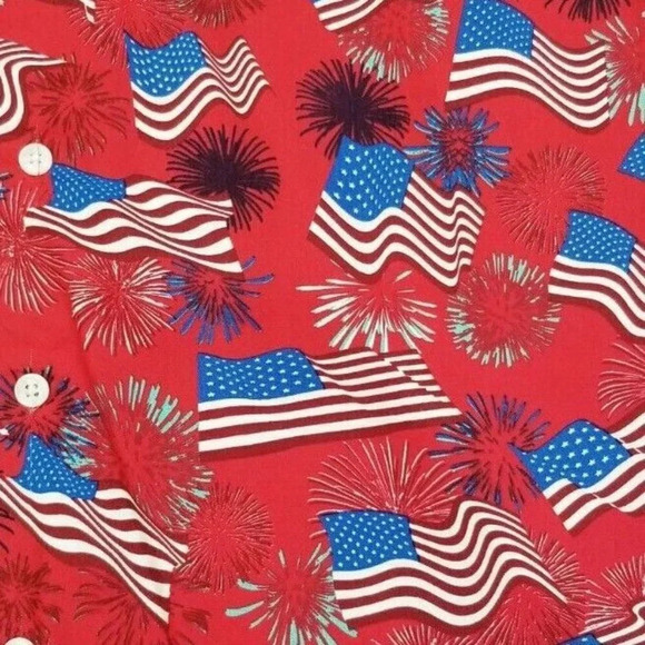 Free Planet Small Stars and Stripes Red American Flag Fireworks Mens Rayon Shirt - Picture 6 of 10